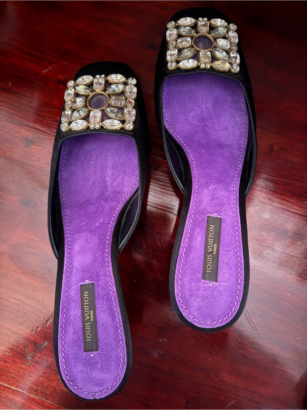 NEW Louis Vuitton Black Peau de soie Slides Purple suede, Swarovski Crystal 8
